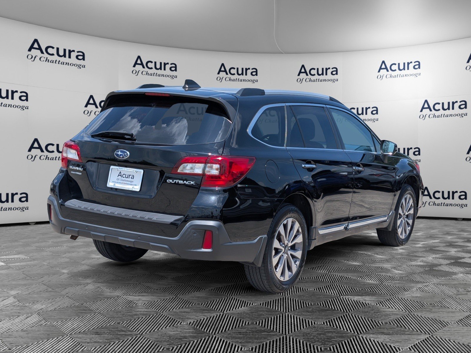 Used 2019 Subaru Outback 2.5i Touring AWD/4WD image 5