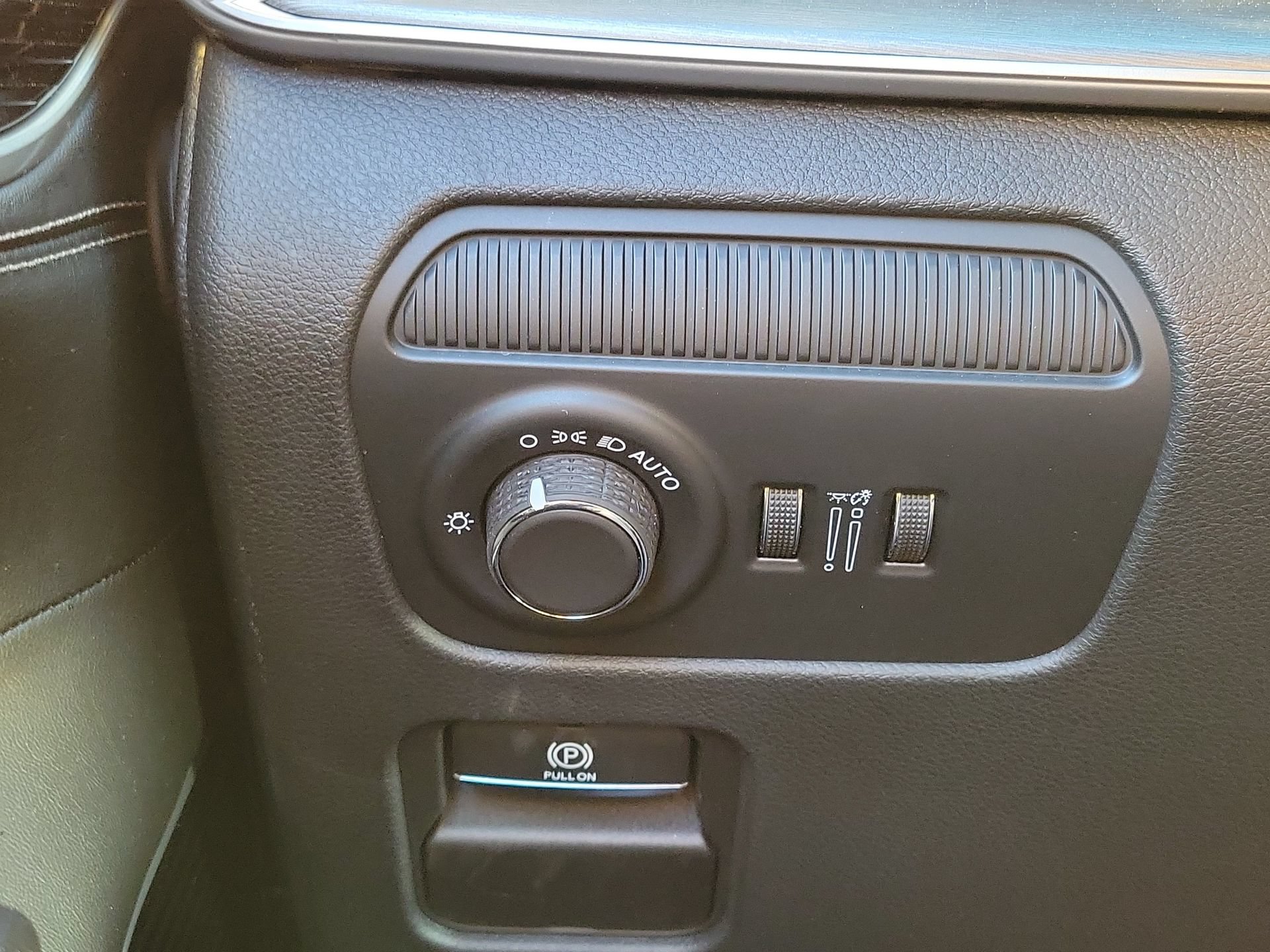 New 2026 Jeep Grand Wagoneer Limited AWD/4WD image 7