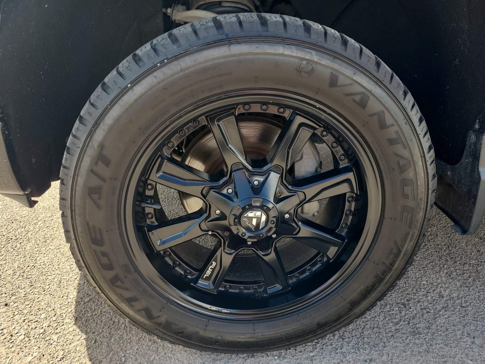 Used 2022 Chevrolet Silverado 1500 LT Trail Boss w/ Convenience Package II AWD/4WD image 11