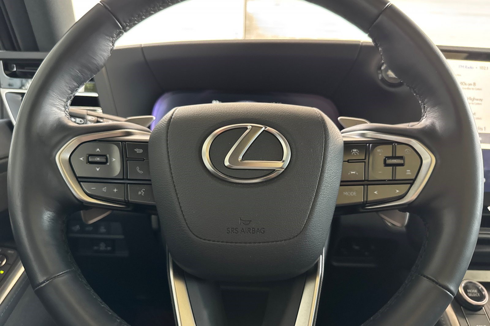 Certified 2024 Lexus GX 550 w/ Accessory Package (31) AWD/4WD image 31