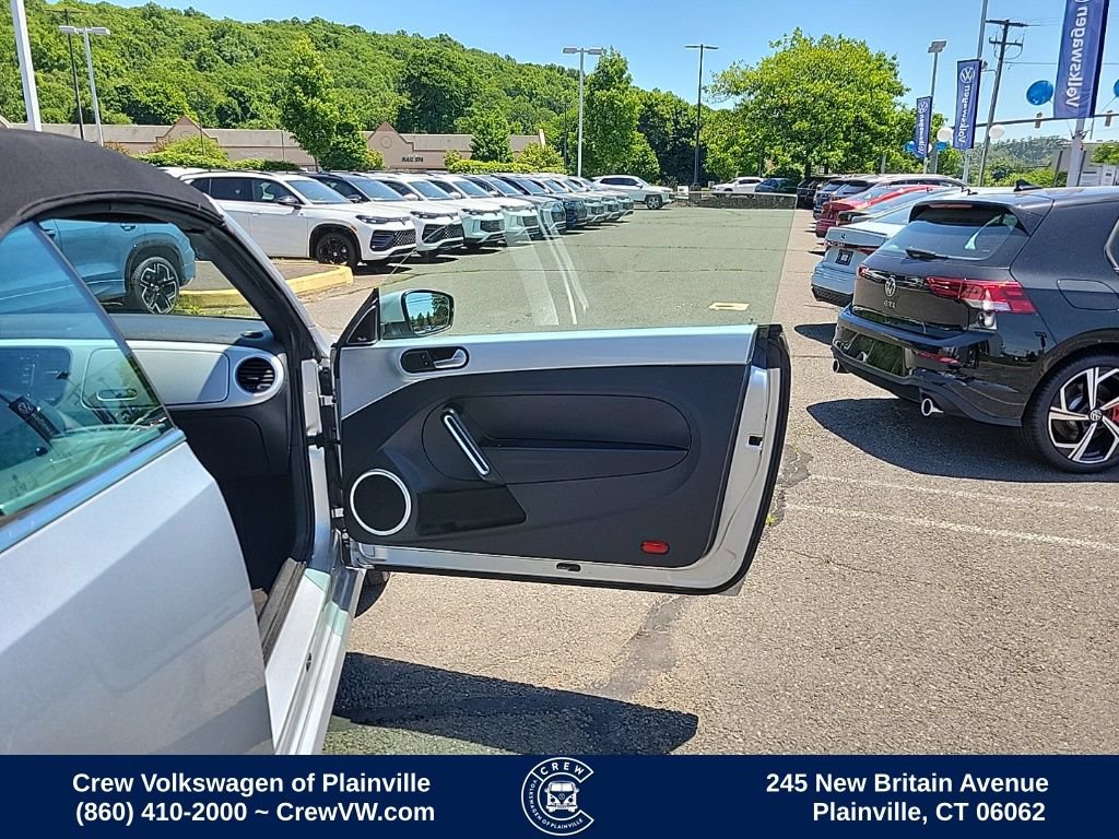 Used 2015 Volkswagen Beetle 1.8T FWD image 39