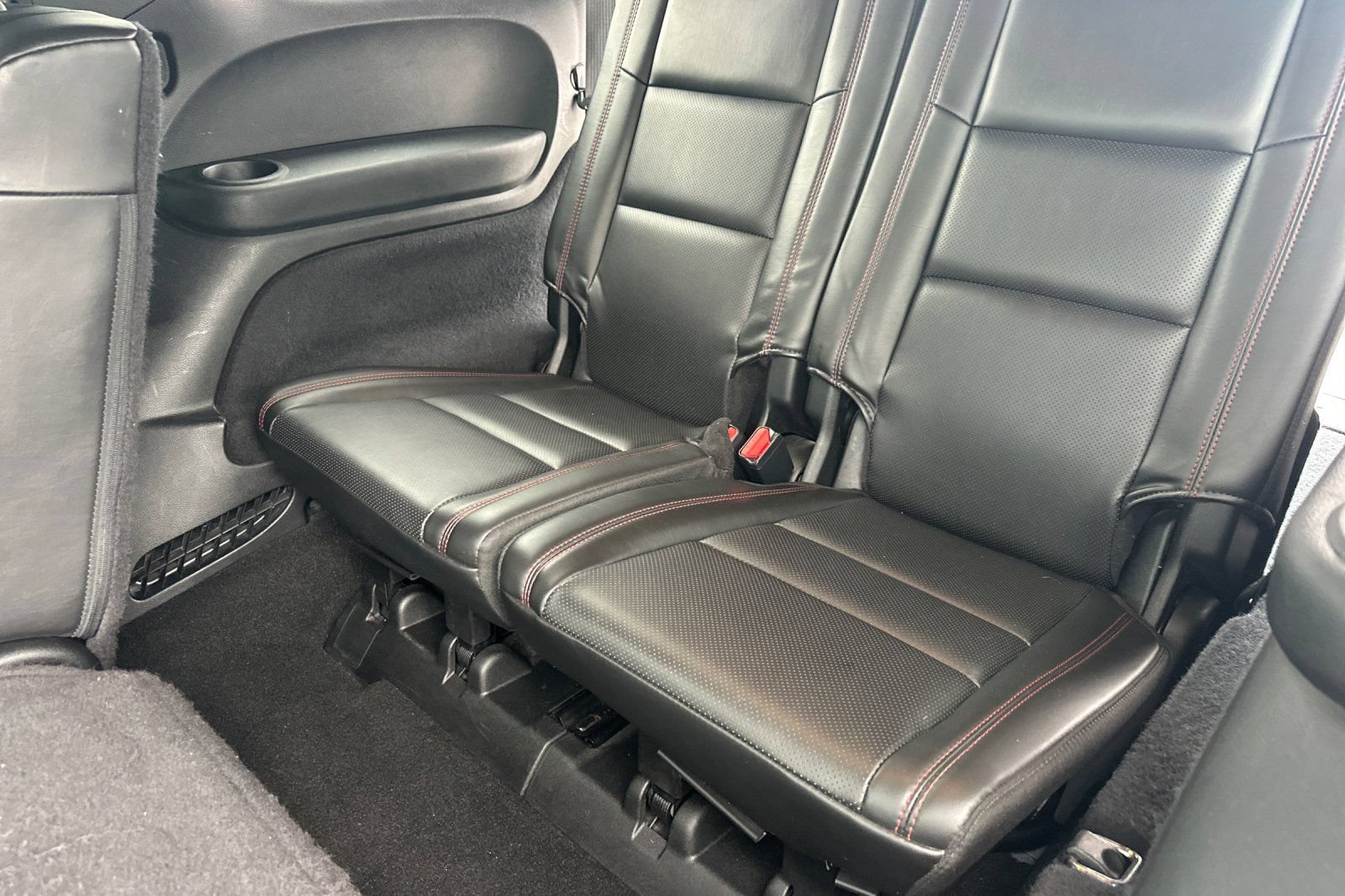 Used 2024 Dodge Durango GT RWD image 17