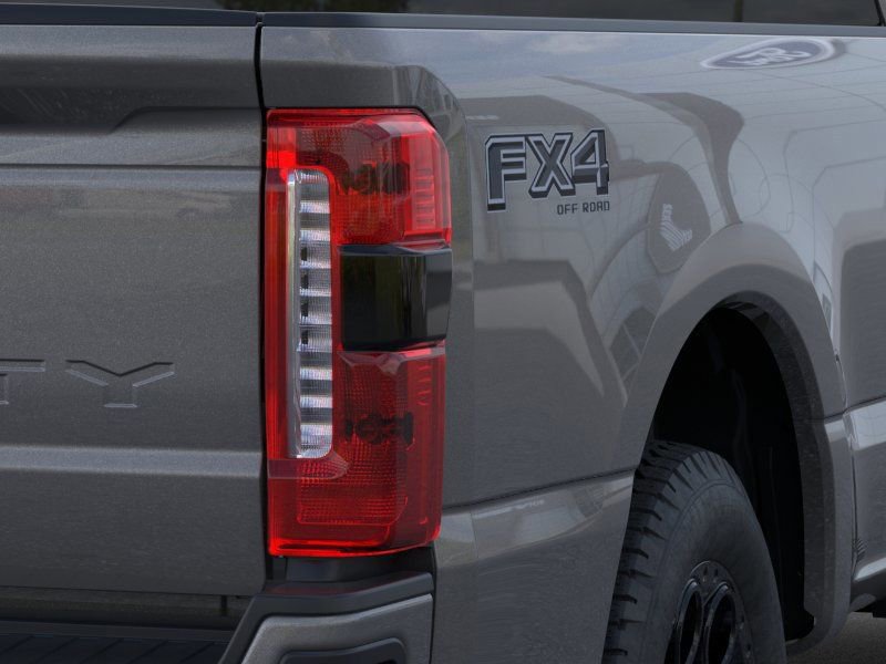 New 2026 Ford F350 XLT w/ XLT Premium Package AWD/4WD image 21
