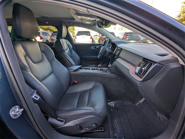 Used 2023 Volvo V60 B5 Cross Country Plus w/ Climate Package image 30