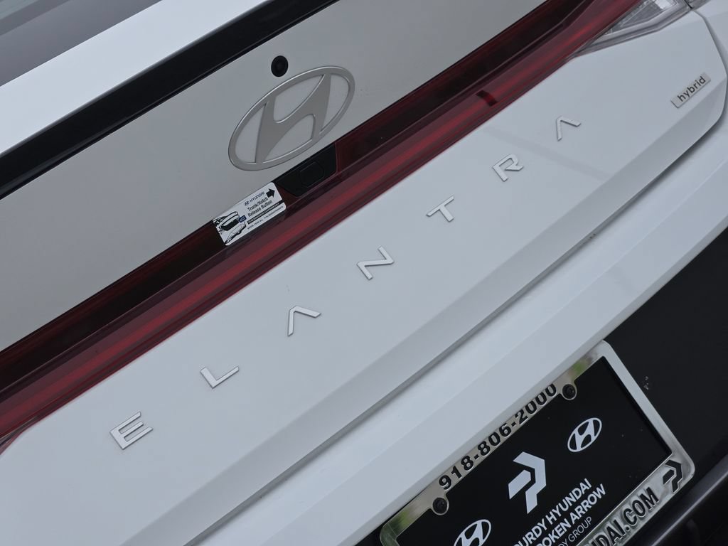New 2026 Hyundai Elantra SEL FWD image 12