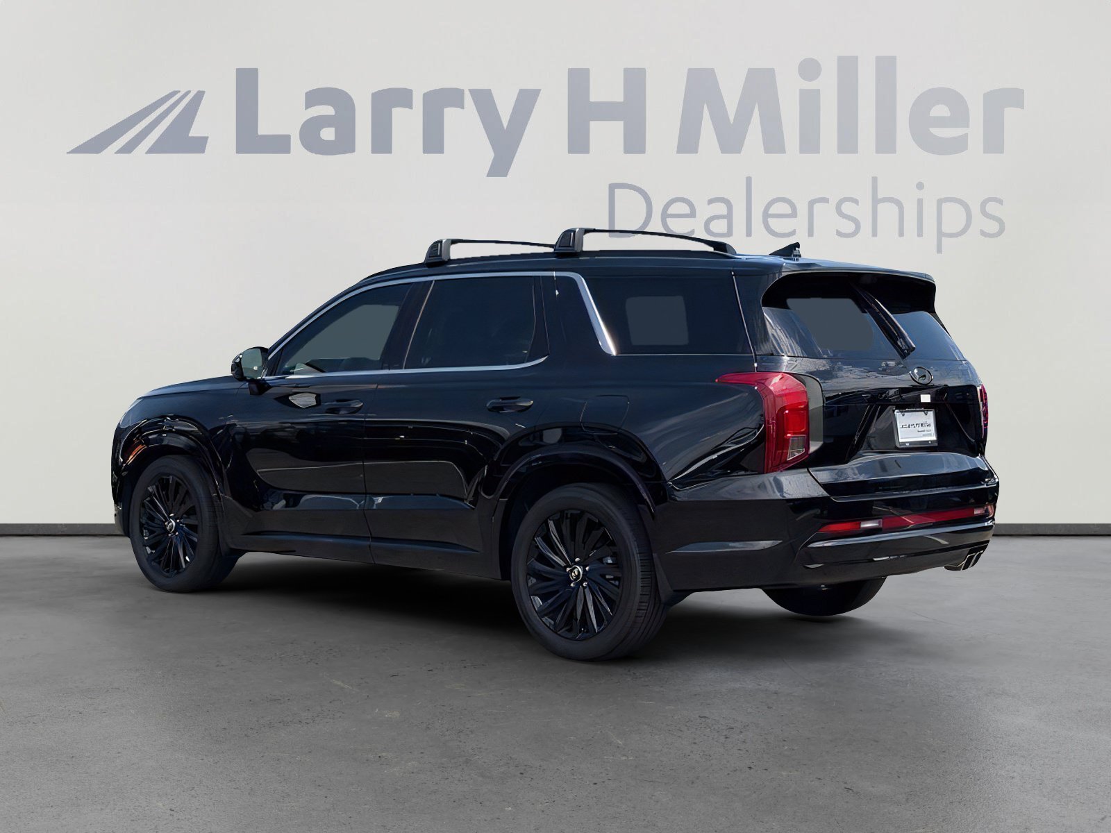 Used 2025 Hyundai Palisade Calligraphy AWD/4WD image 3