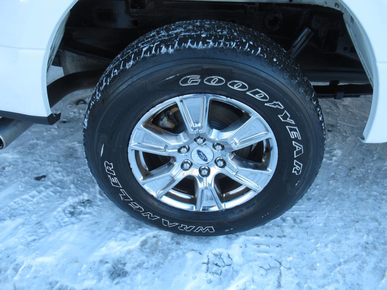 Used 2016 Ford F150 XLT w/ Equipment Group 302A Luxury image 6