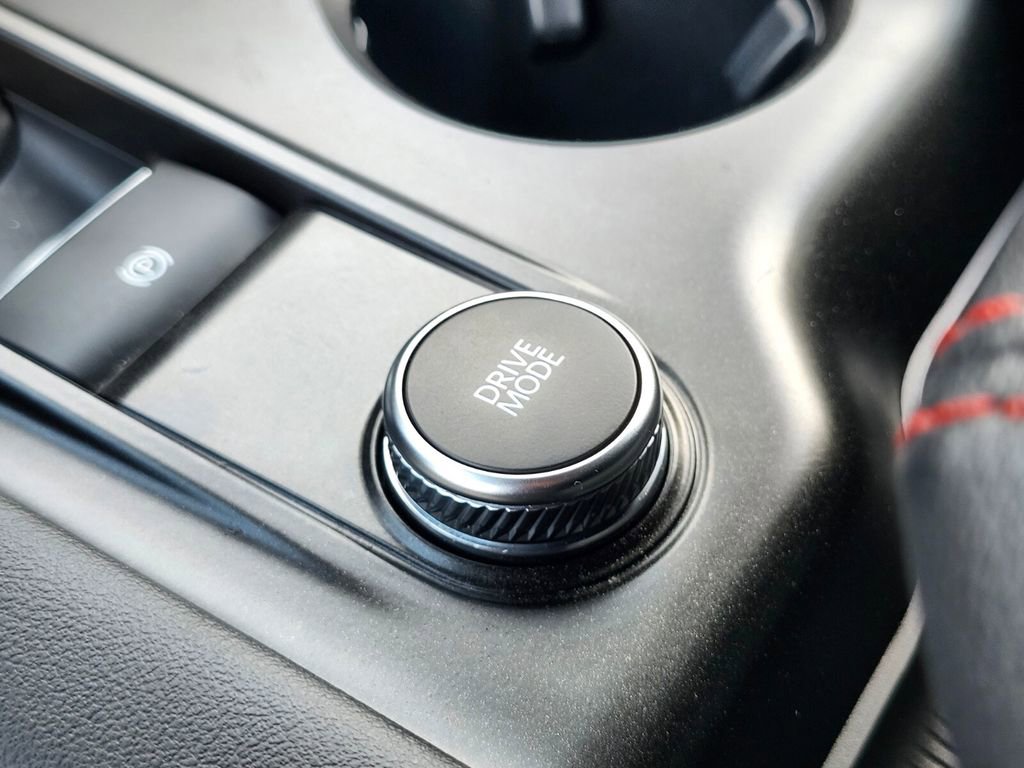 Certified 2025 Ford Explorer ST AWD/4WD image 29