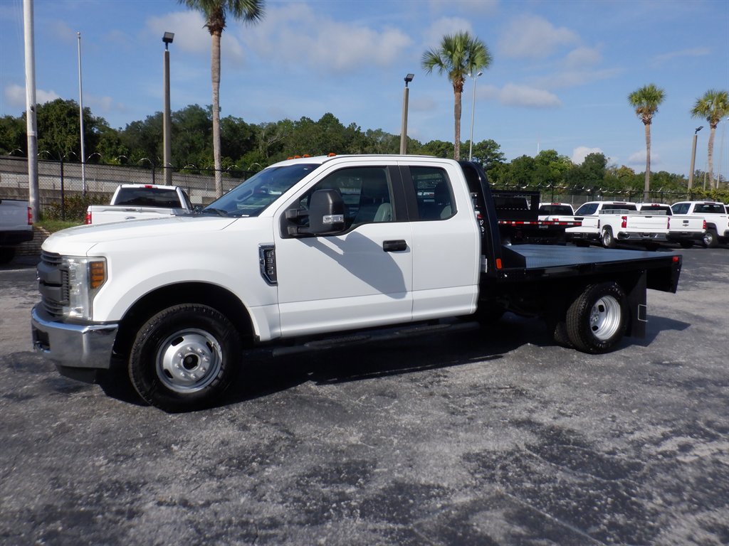 Used 2018 Ford F350 XL w/ Power Equipment Group image 2