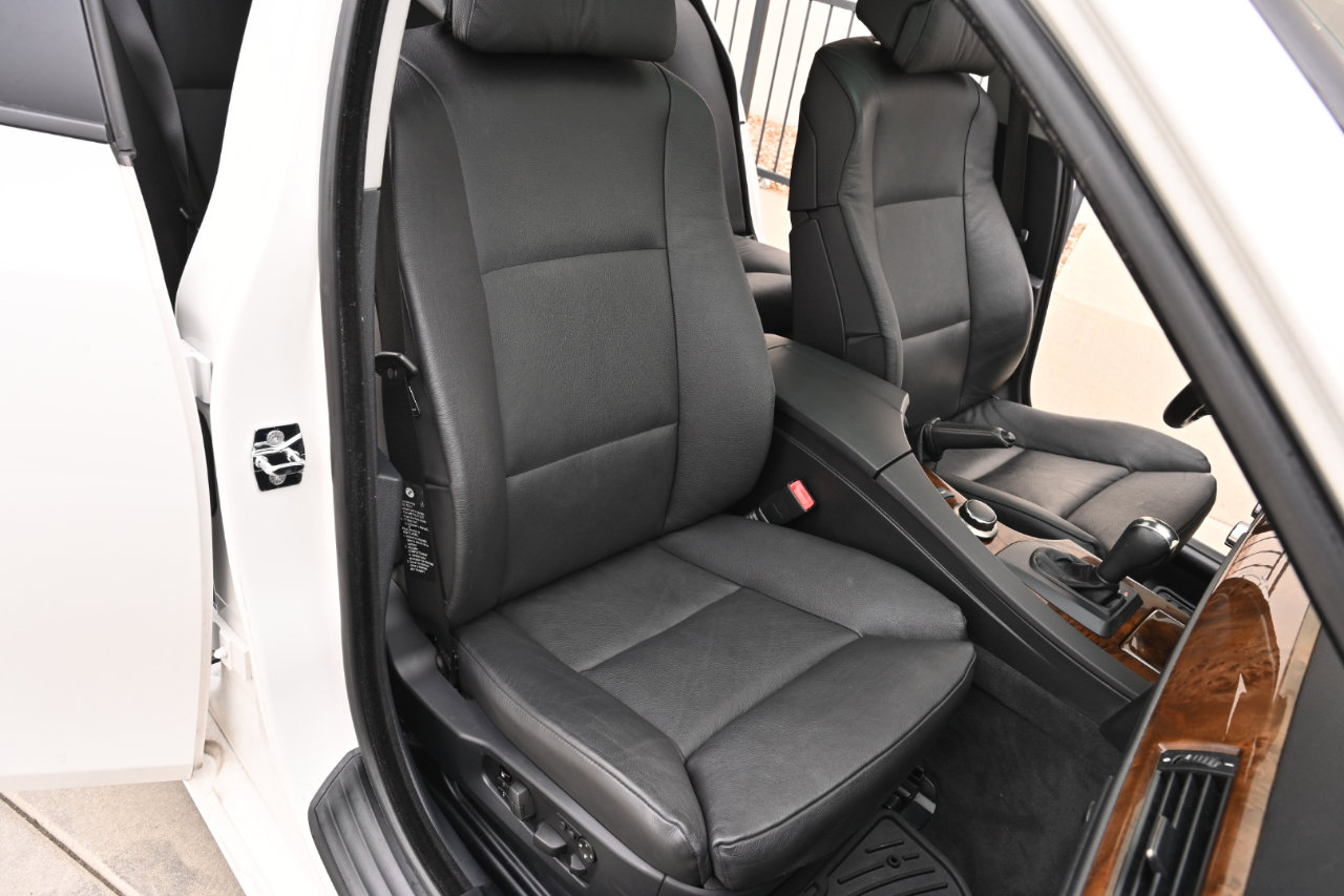 Used 2007 BMW 550i Sedan image 17
