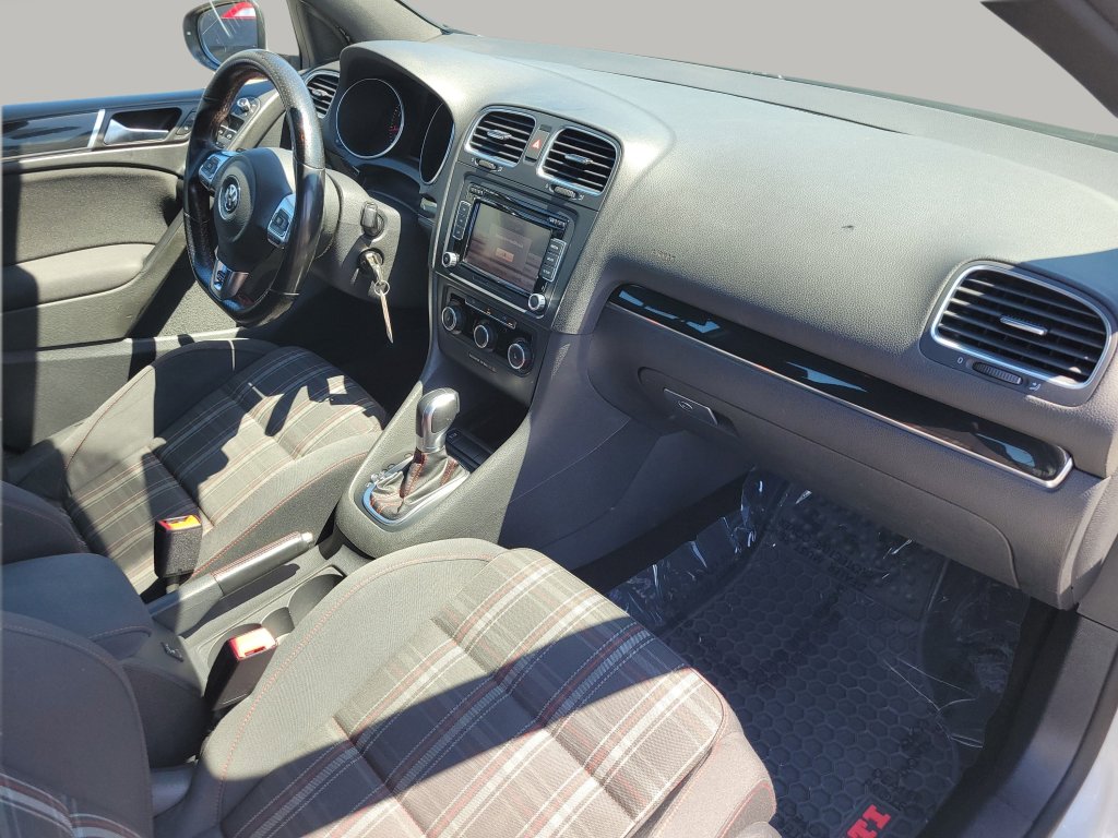 Used 2011 Volkswagen GTI Autobahn image 25