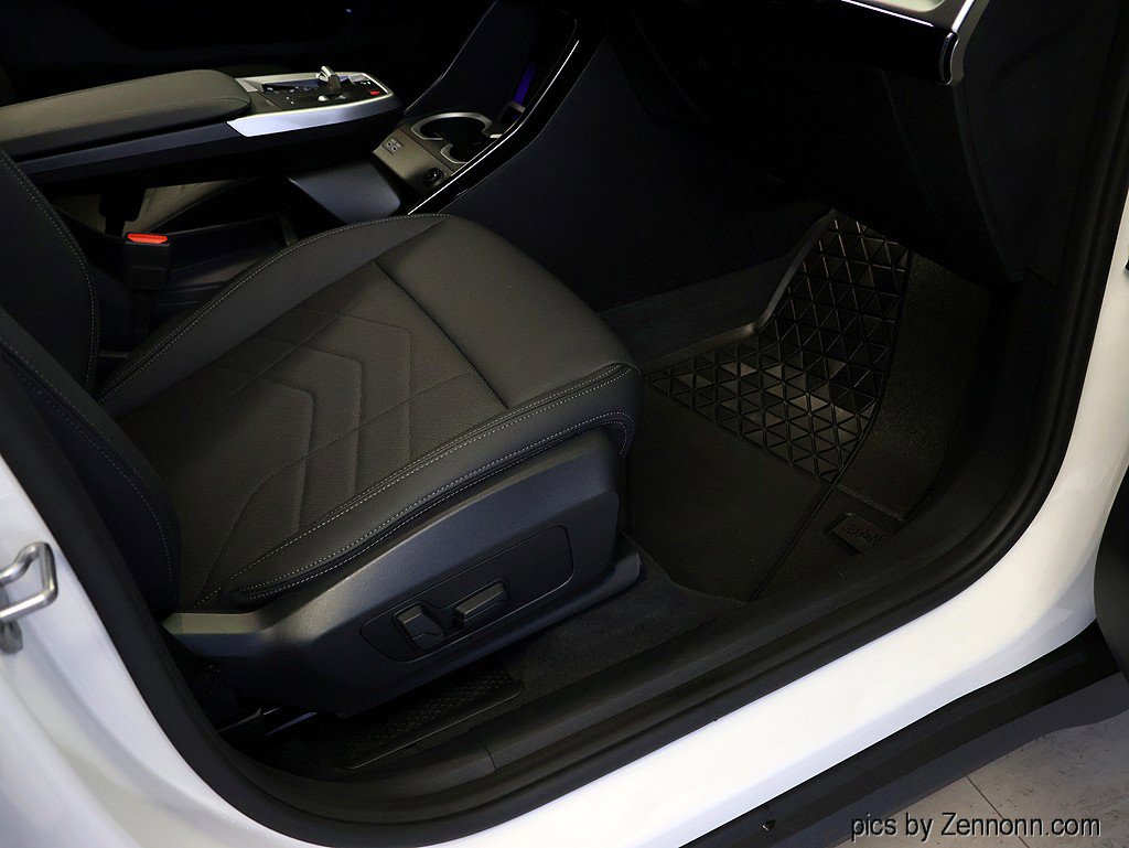 Certified 2023 BMW X1 xDrive28i w/ Convenience Package image 33