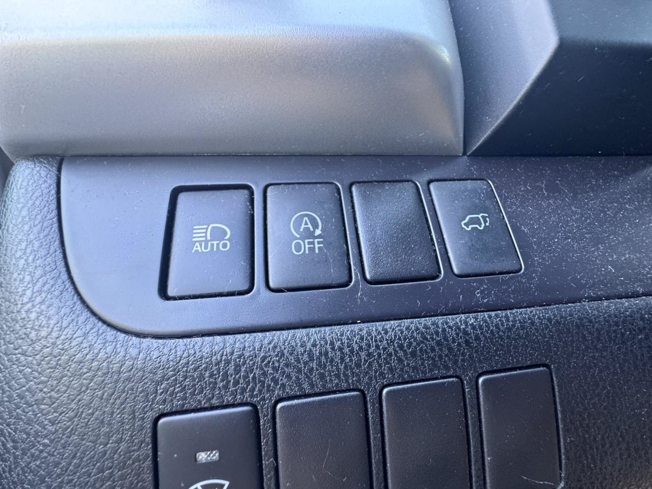 Used 2018 Toyota Highlander XLE AWD/4WD image 34