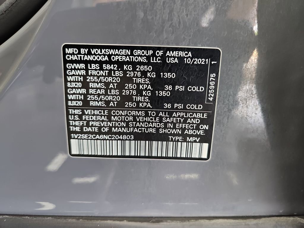 Used 2022 Volkswagen Atlas Cross Sport SEL R-Line AWD/4WD image 36