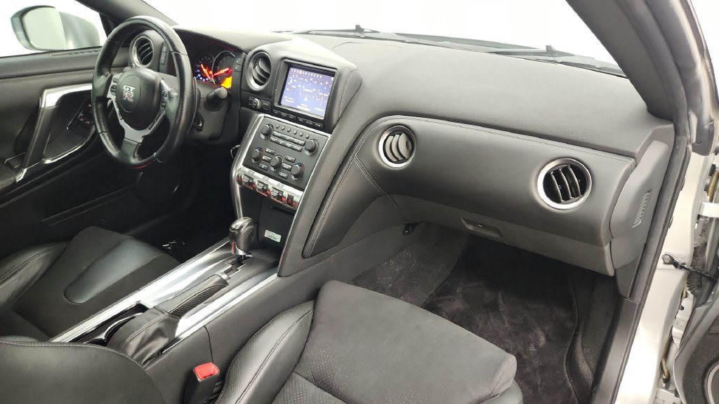 Used 2009 Nissan GT-R Premium AWD/4WD image 43