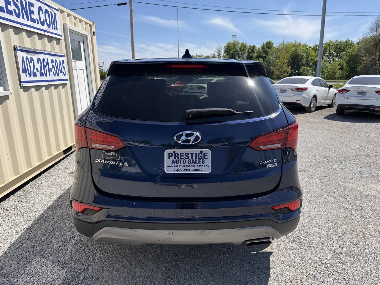 Used 2017 Hyundai Santa Fe Sport w/ Cargo Package AWD/4WD image 5