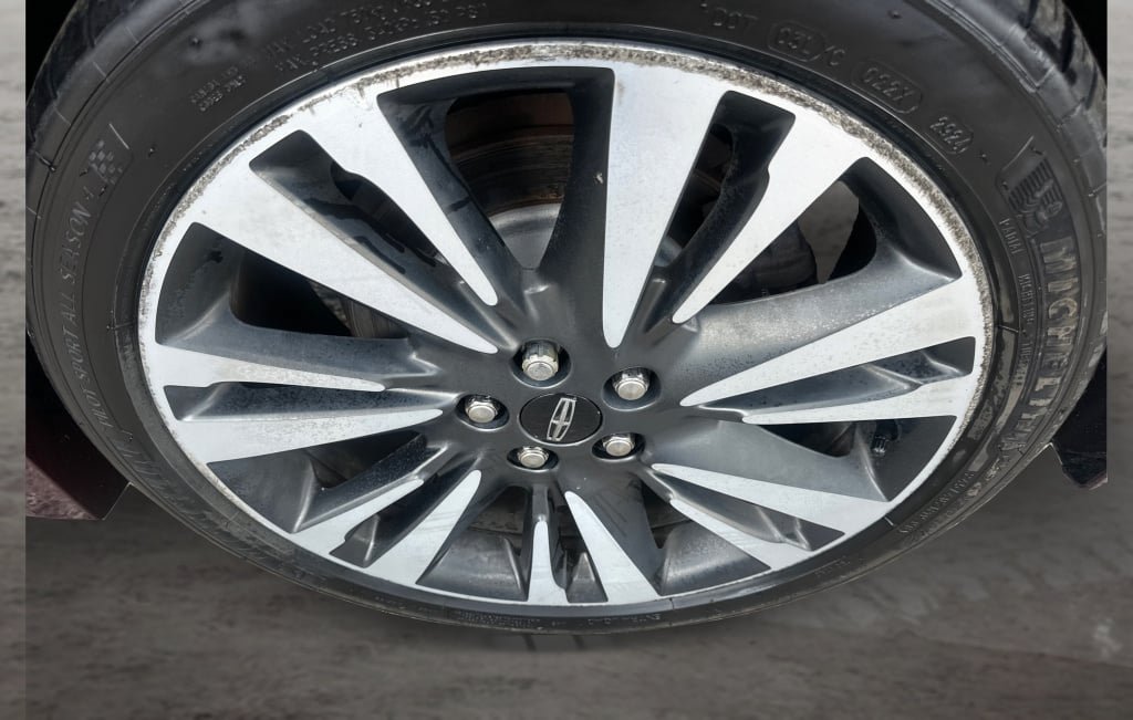 Used 2017 Lincoln MKZ Reserve w/ Climate Package FWD image 19