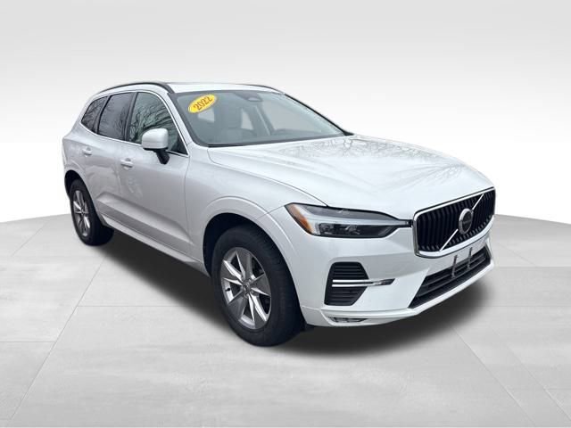 Used 2022 Volvo XC60 B5 Momentum image 6