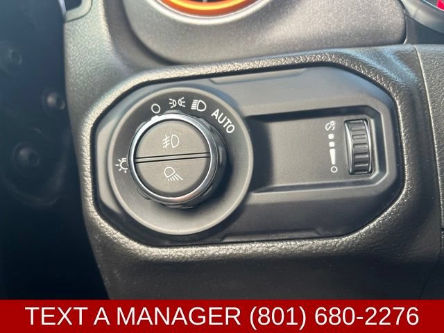 Used 2023 Jeep Gladiator Mojave w/ Cold Weather Group AWD/4WD image 25