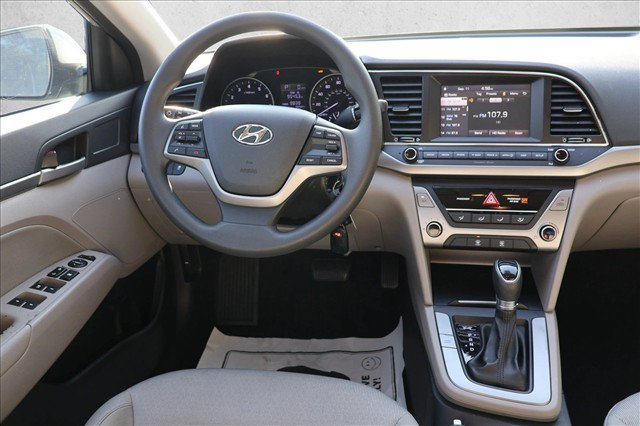 Used 2017 Hyundai Elantra SE FWD image 23