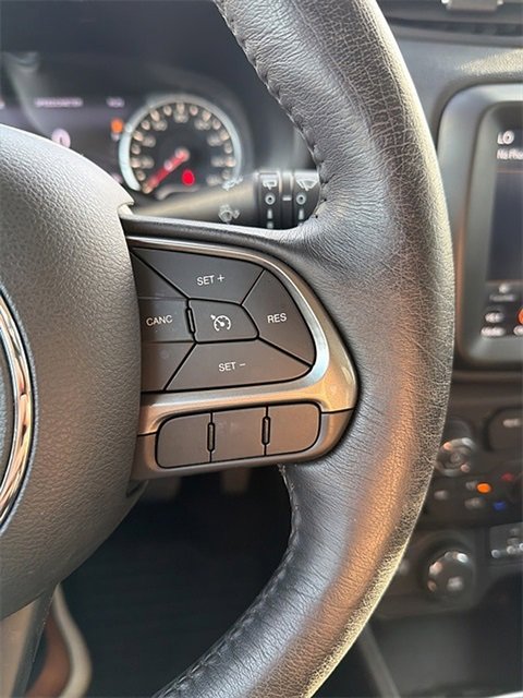 Used 2021 Jeep Renegade Limited image 12