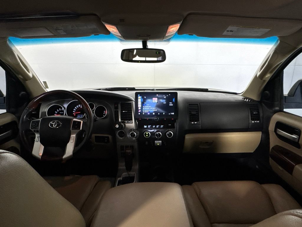 Used 2017 Toyota Sequoia Platinum AWD/4WD image 40