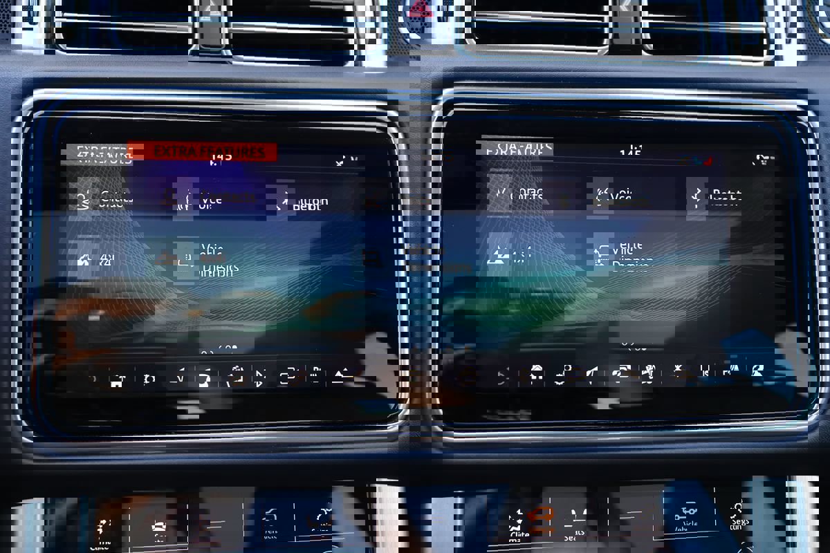 Used 2018 Land Rover Range Rover HSE image 23