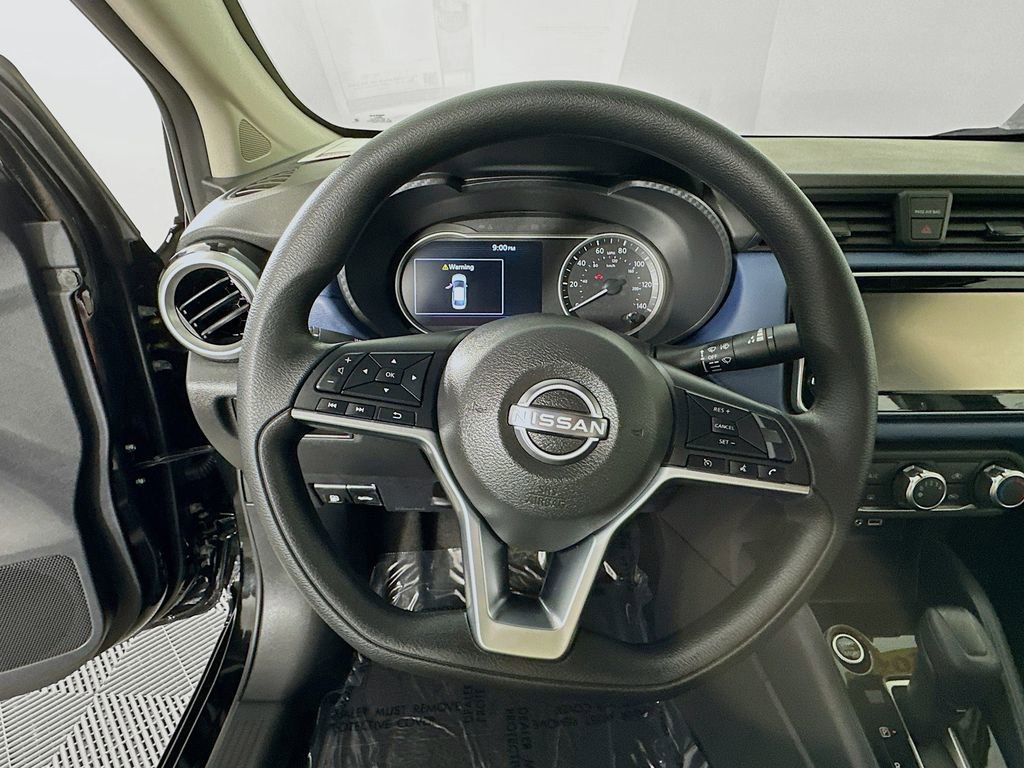 Used 2025 Nissan Versa SV w/ Trunk Package image 15
