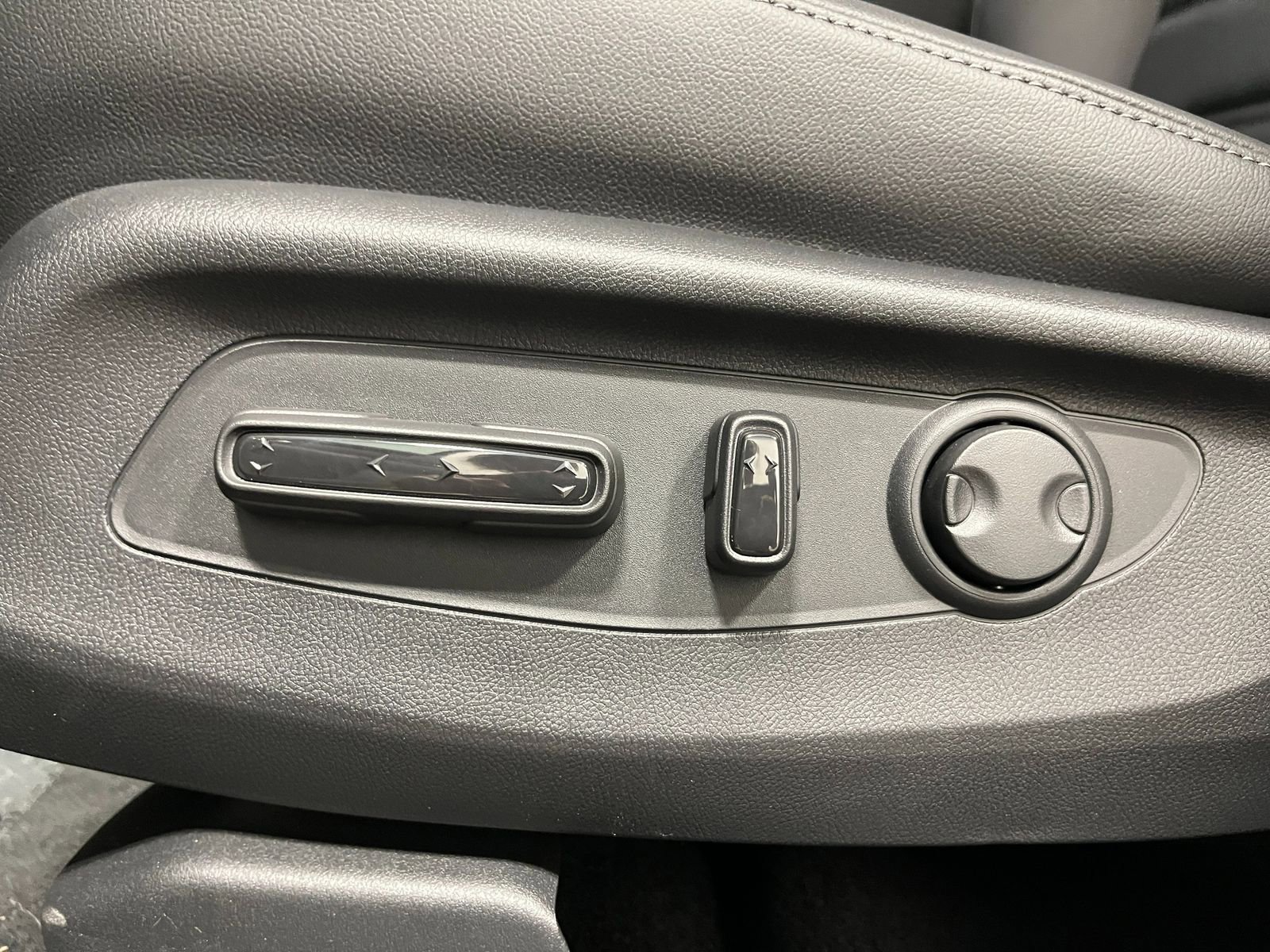 New 2026 Honda CR-V EX-L image 13