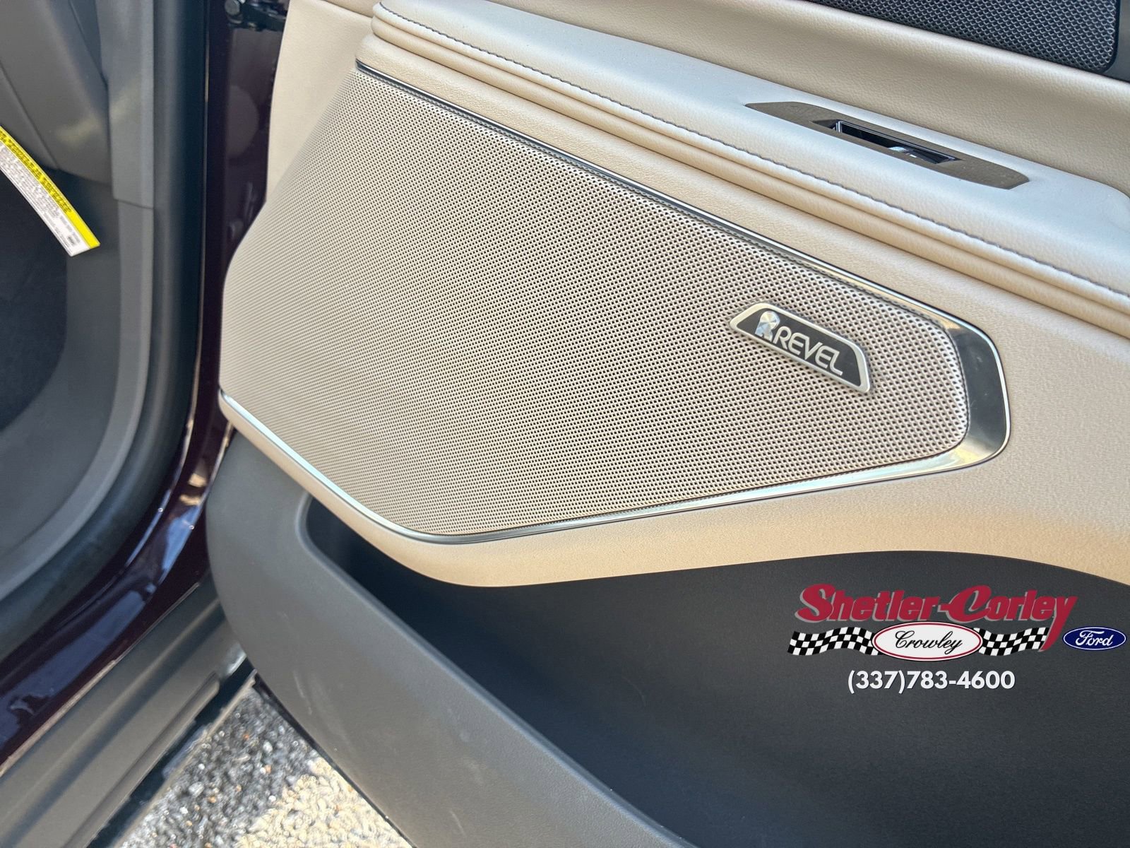 Used 2025 Lincoln Nautilus Premier w/ Equipment Group 102A image 17