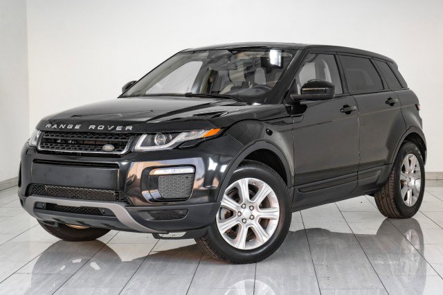 Used 2017 Land Rover Range Rover Evoque SE Premium image 4