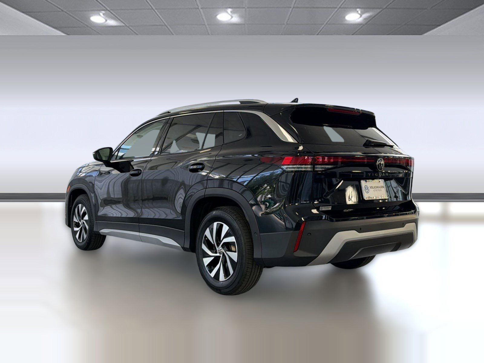 New 2026 Volkswagen Tiguan S FWD image 3