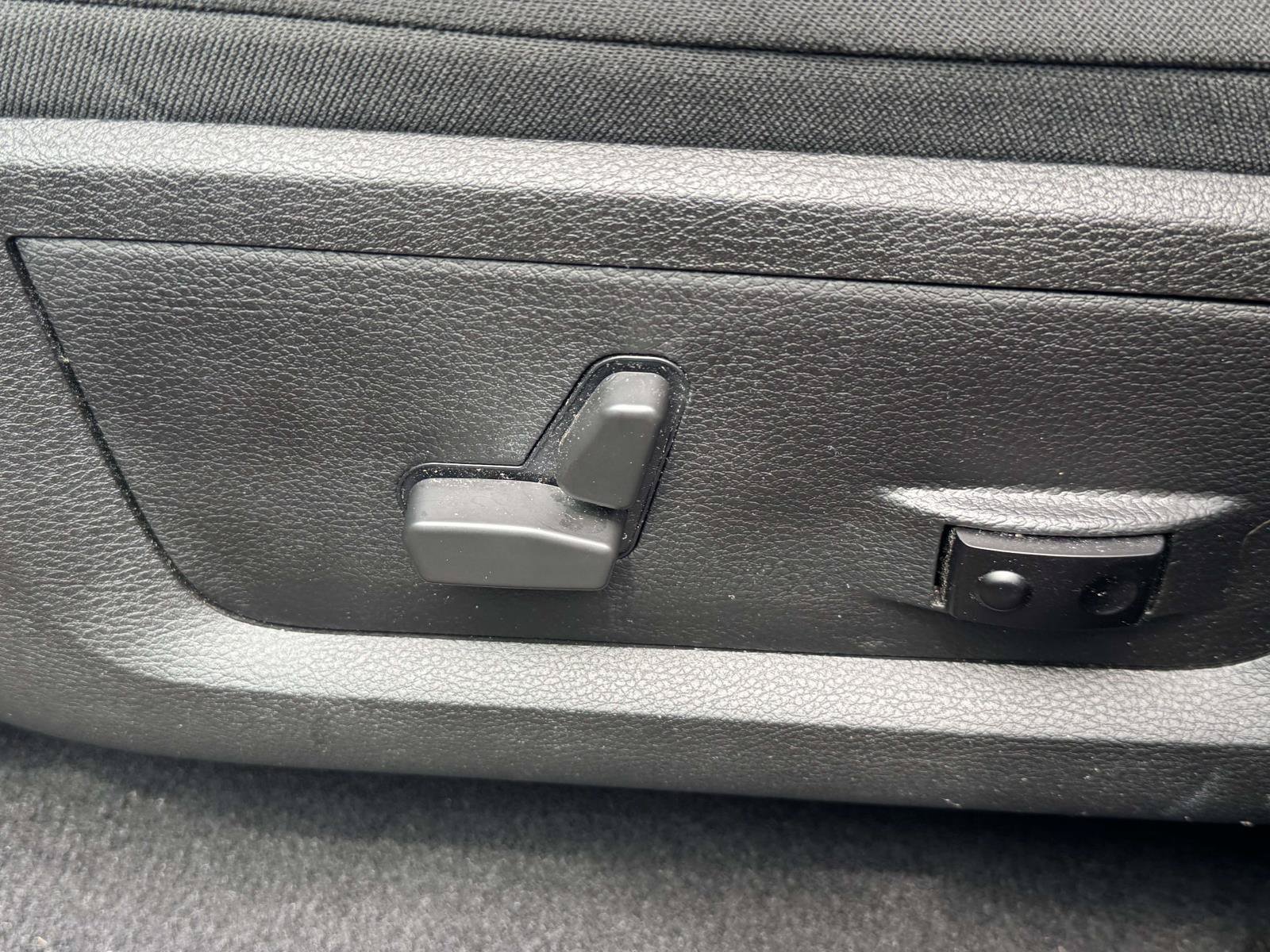 Used 2022 RAM 1500 Warlock AWD/4WD image 21