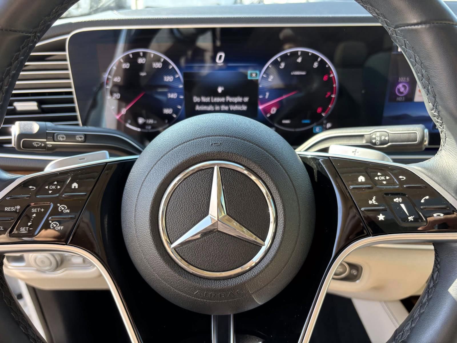 Used 2024 Mercedes-Benz GLE 450 4MATIC image 16