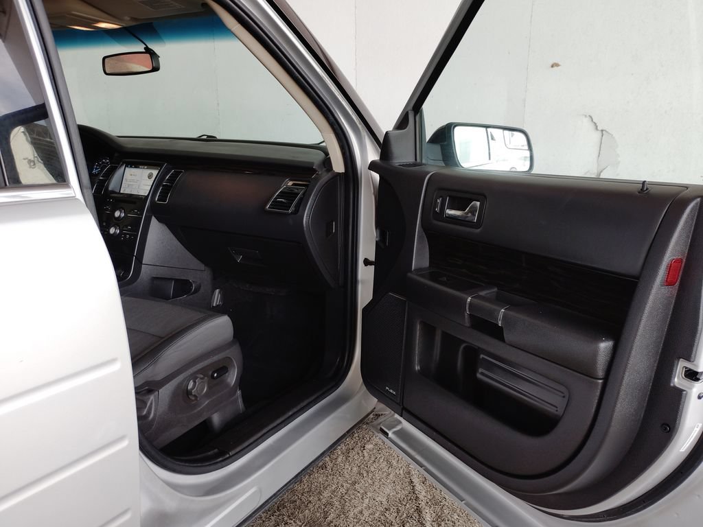 Used 2019 Ford Flex SEL AWD/4WD image 10
