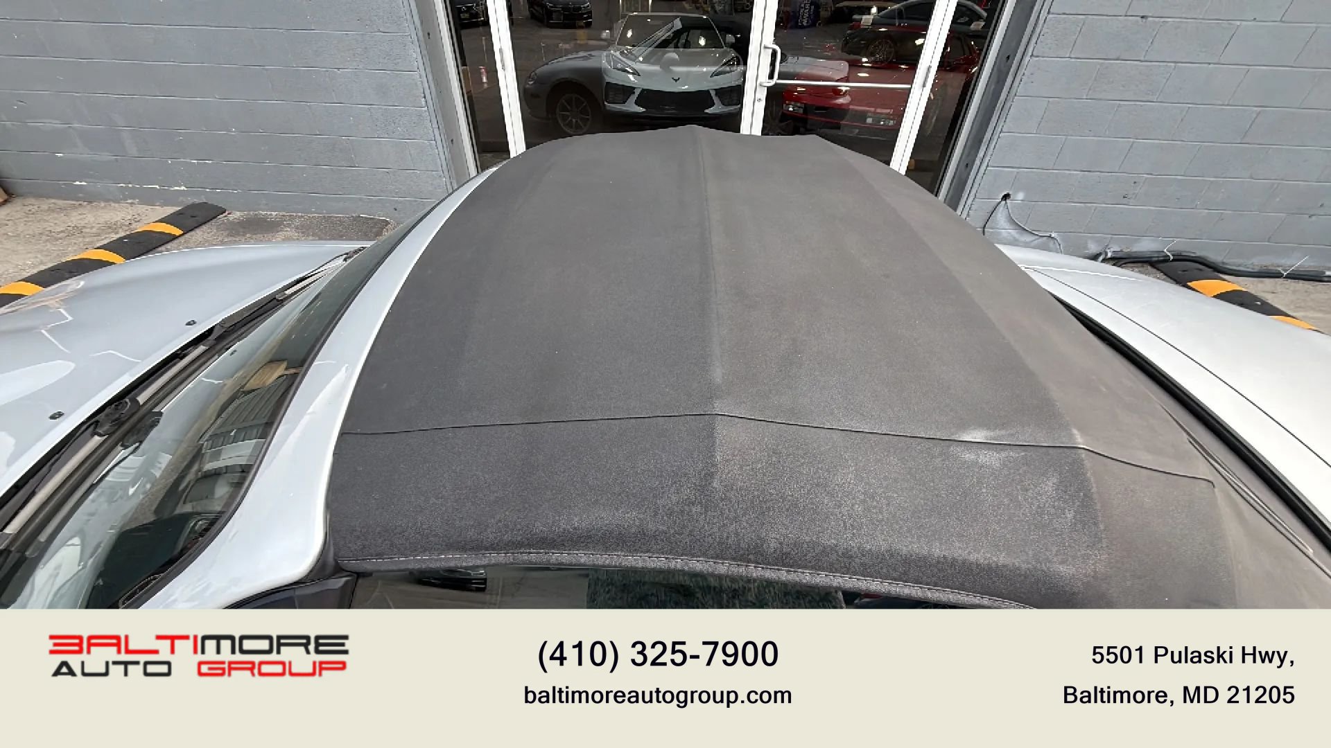 Used 2004 MAZDA MX-5 Miata w/ Cloth Azure Blue Pkg RWD image 8