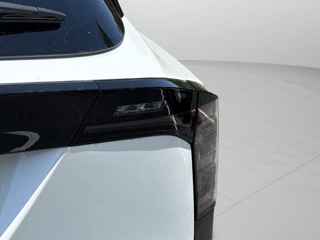 New 2026 Nissan Kicks SR FWD image 45