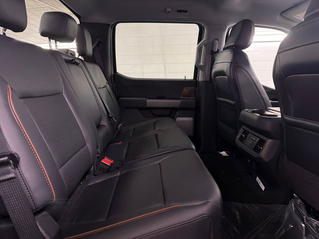 New 2026 Ford F250 Lariat w/ Chrome Package image 28