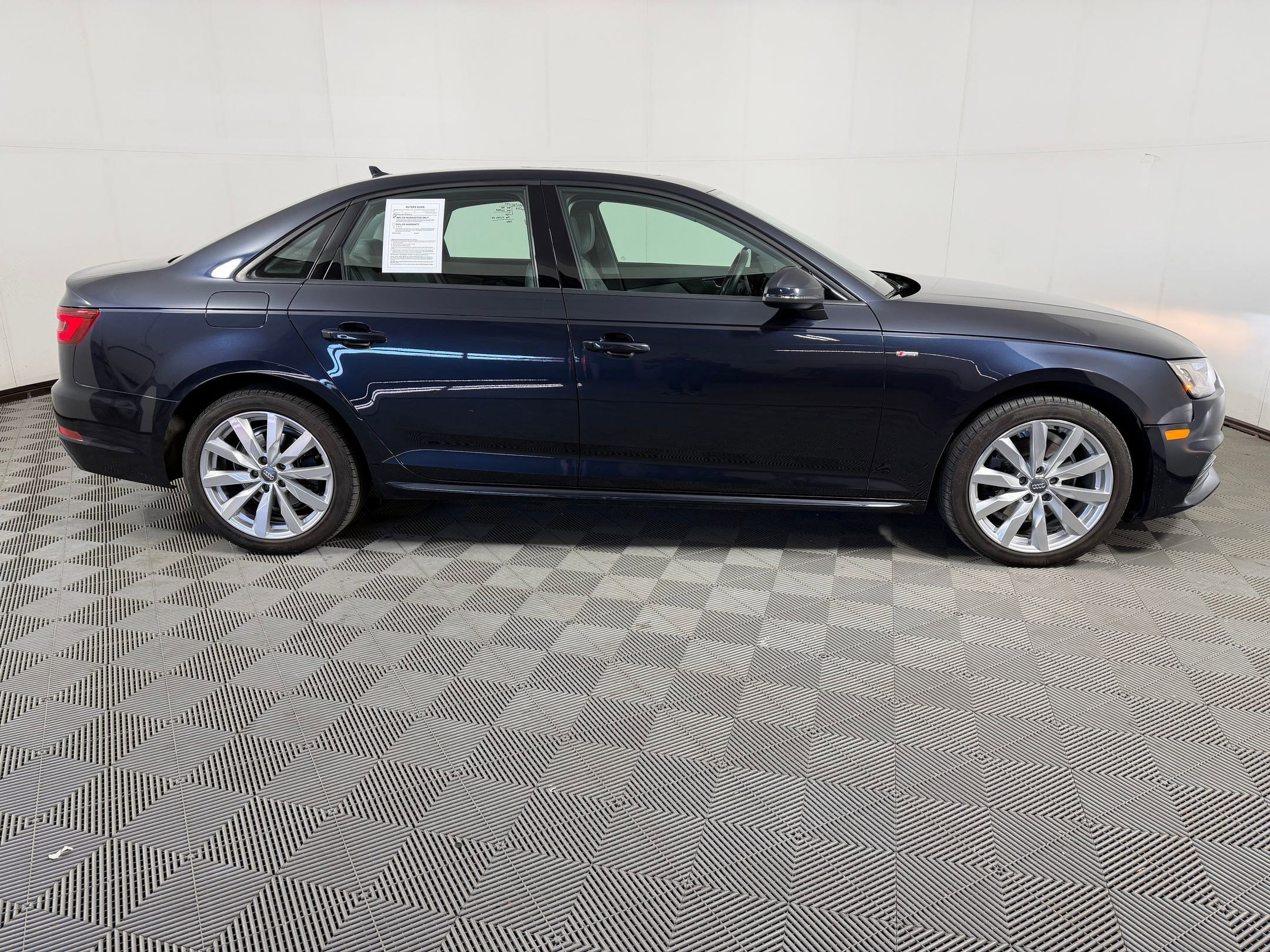 Used 2018 Audi A4 2.0T Ultra Premium w/ Convenience Package FWD image 8