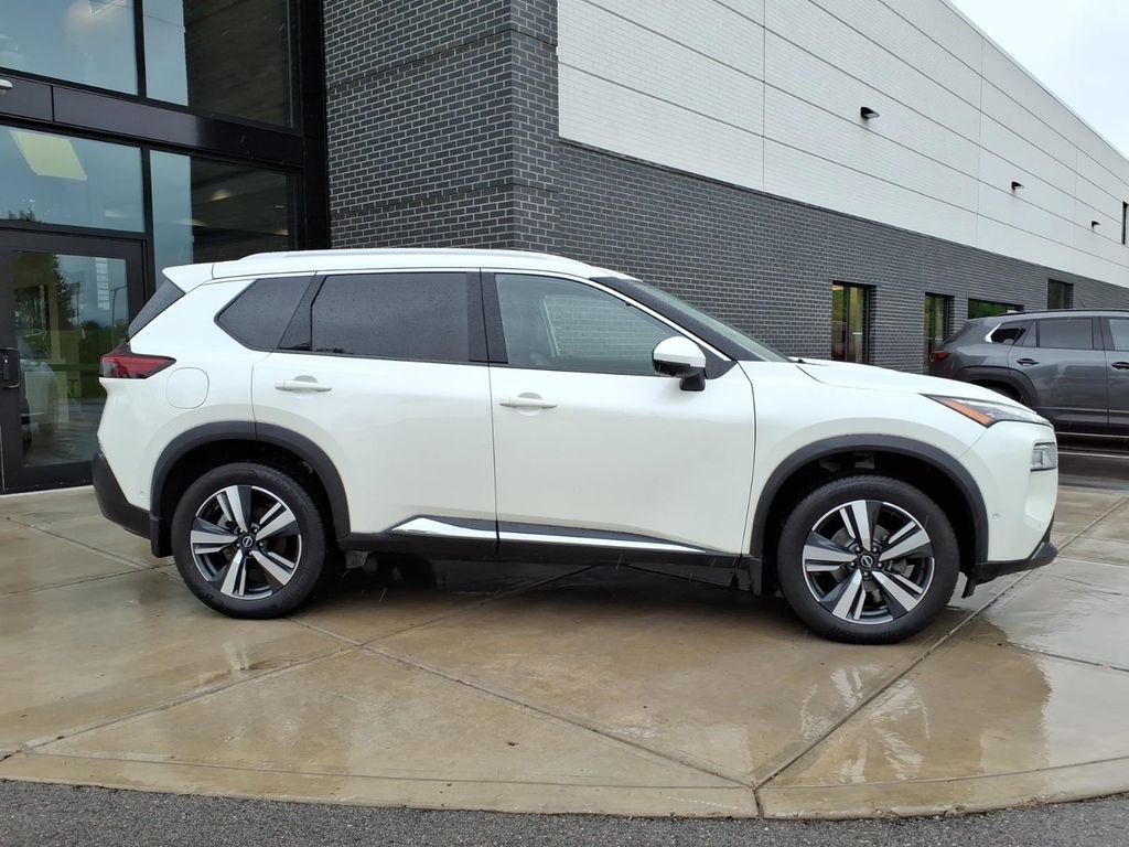 Used 2023 Nissan Rogue SL w/ SL Premium Package AWD/4WD image 8