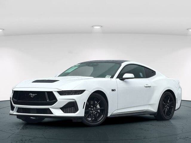 Used 2025 Ford Mustang GT Premium RWD image 2