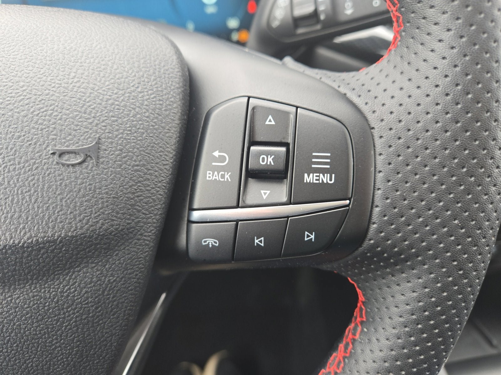 Certified 2023 Ford Escape ST-Line Elite AWD/4WD image 15