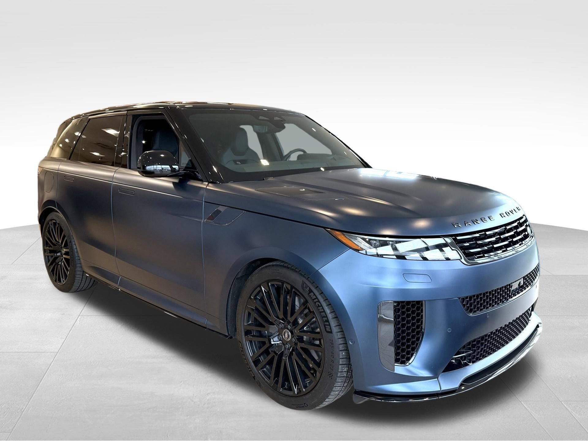 Used 2025 Land Rover Range Rover Sport SV Edition Two image 11