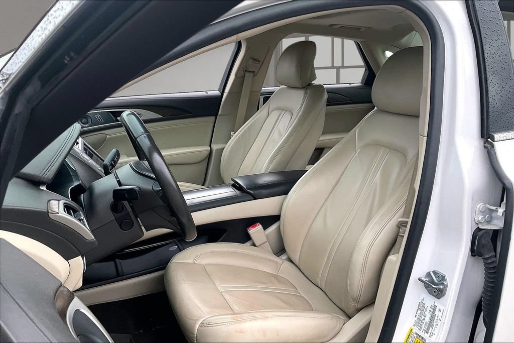 Used 2019 Lincoln MKZ Reserve w/ Reserve Plus Package FWD image 19