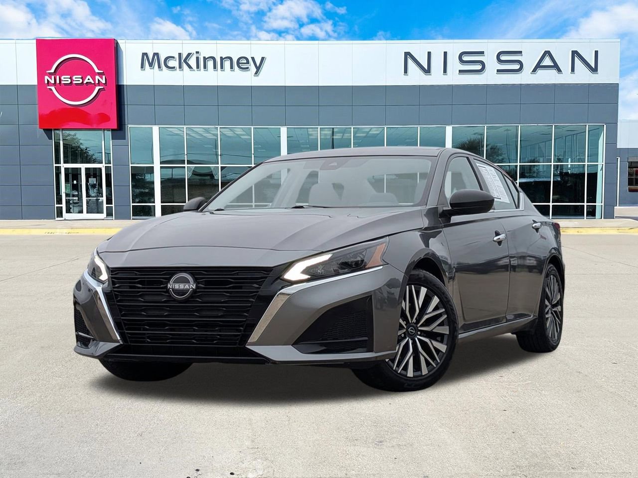 Certified 2024 Nissan Altima 2.5 SV FWD image 1