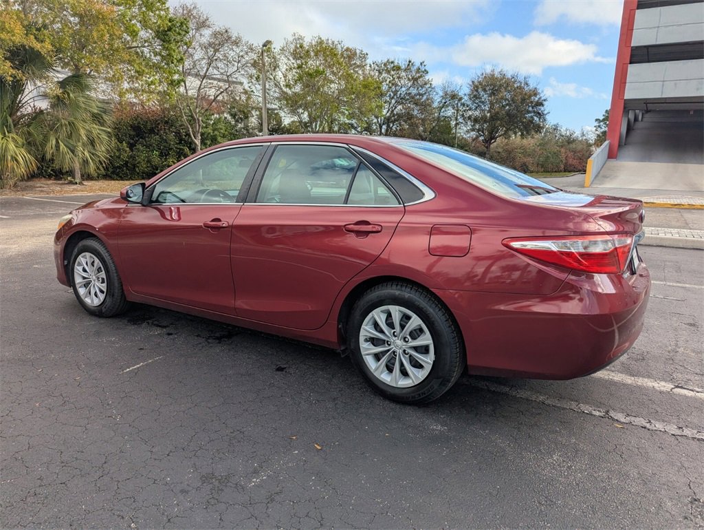 Certified 2017 Toyota Camry LE image 9