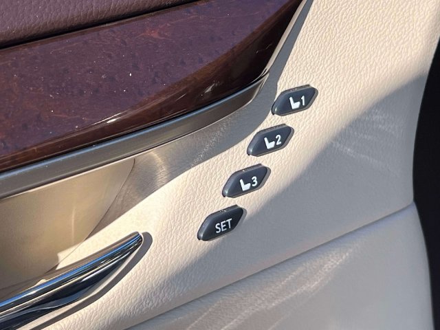 Used 2017 Lexus ES 350 w/ Navigation System Package FWD image 22