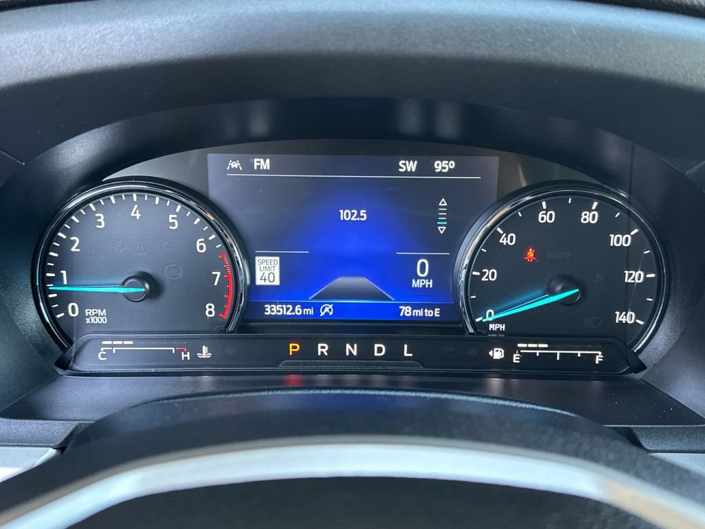 Used 2022 Ford Explorer XLT w/ Equipment Group 202A AWD/4WD image 33
