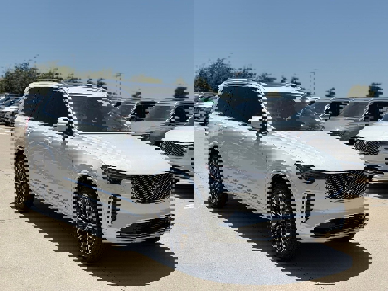 New 2026 Volvo XC90 B6 Ultra w/ Protection Package image 3
