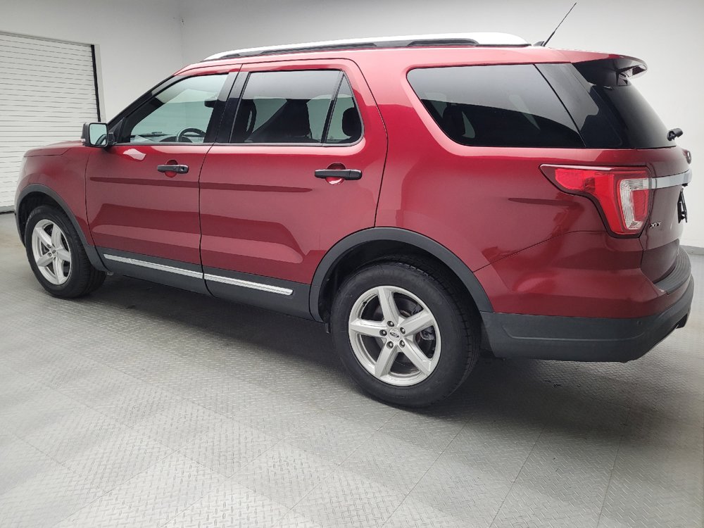 Used 2019 Ford Explorer XLT w/ Equipment Group 202A FWD image 3